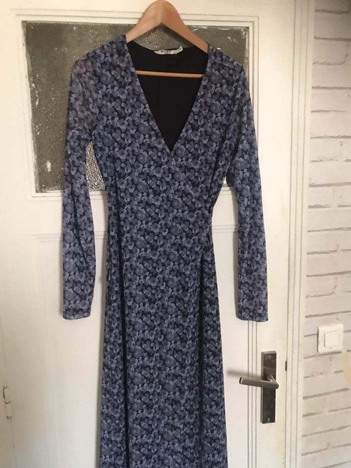 Robe longue marque Na-Kd taille XS