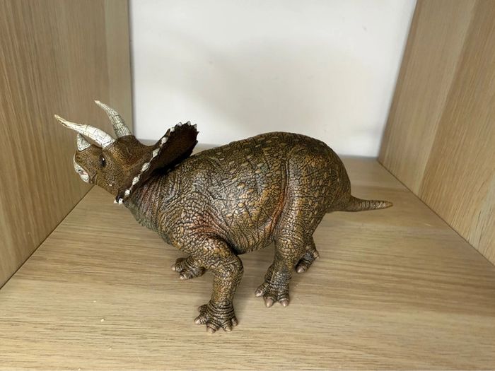 Tricératops papo - photo numéro 3