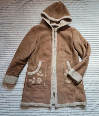 Manteau Kiabi effet peau lainée camel – Taille 42 – Chaud & doublé