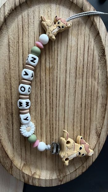 Attache tétine bambie