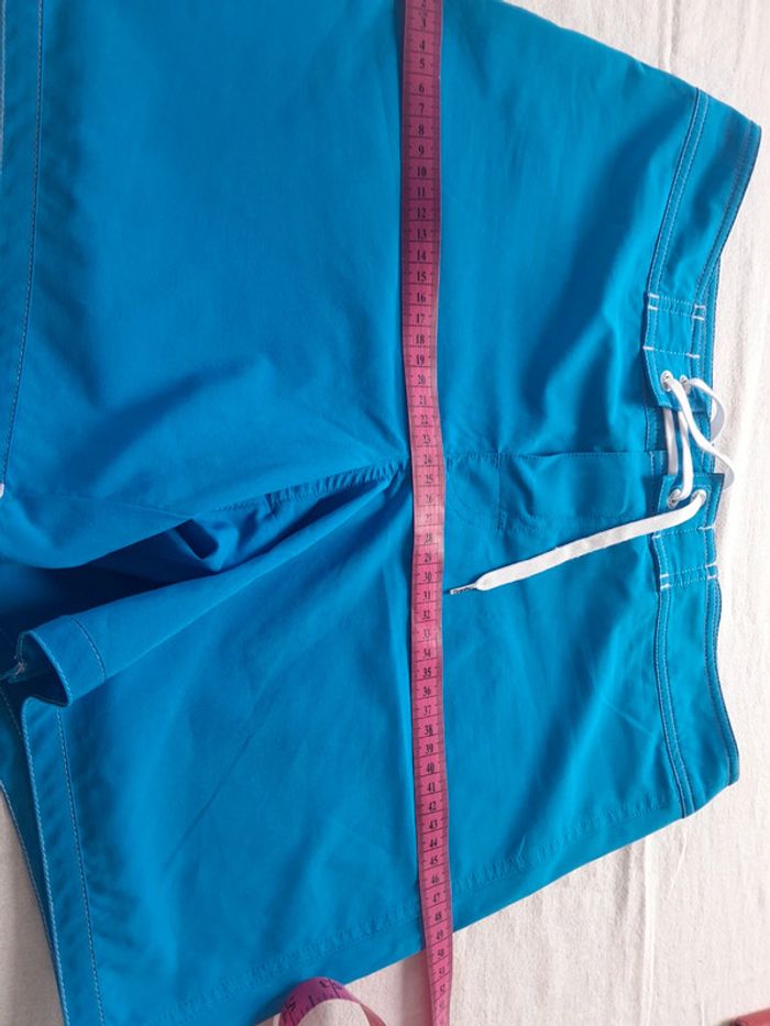 Short tribord taille 40 très bon état - photo numéro 9