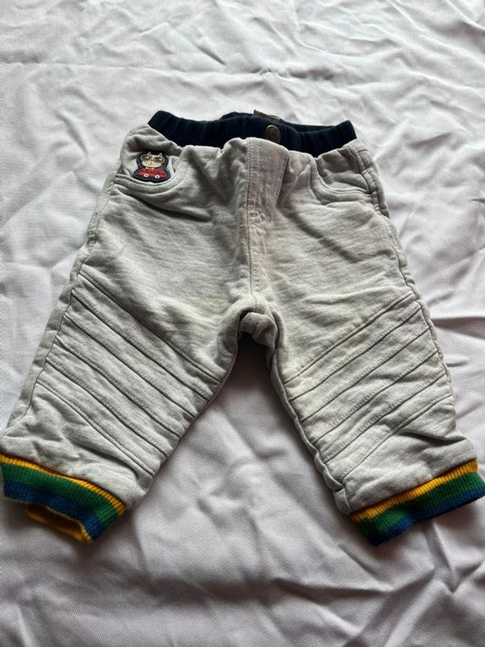 Pantalon 6 mois - photo numéro 2