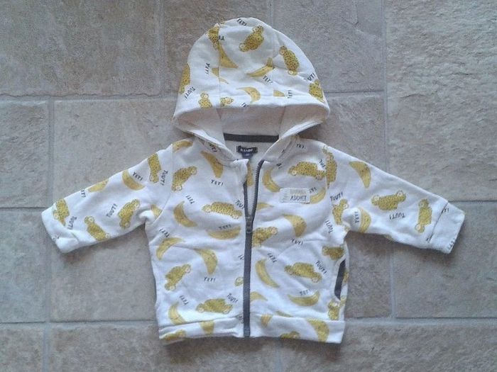 Veste à capuche bébé 3 mois "Kiabi"