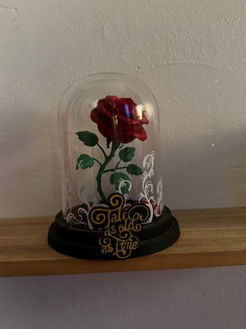 Figurine Disney rose enchantée la belle et la bête