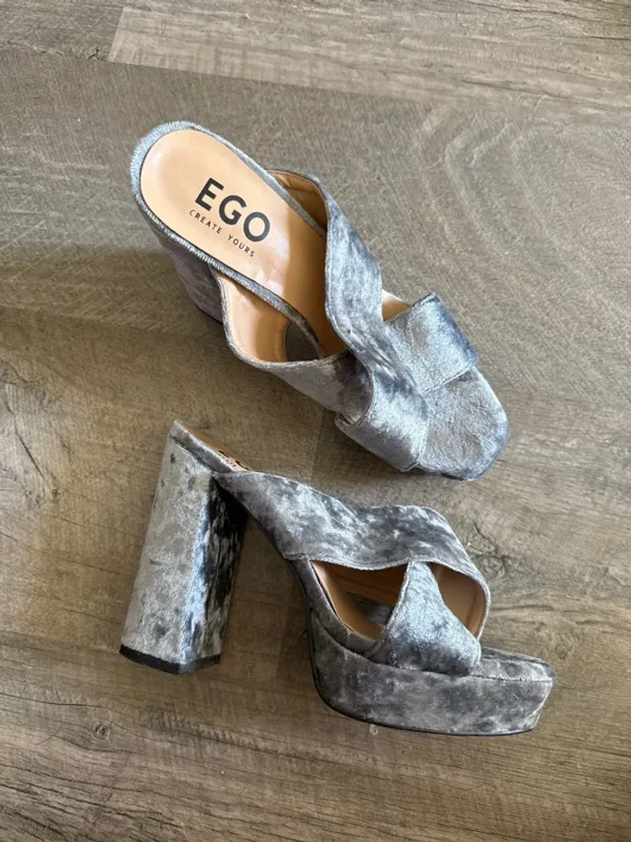 Mules à talons grises velours ego