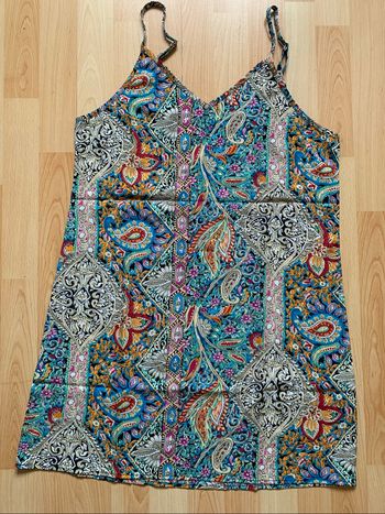 Superbe robe multicolore taille L