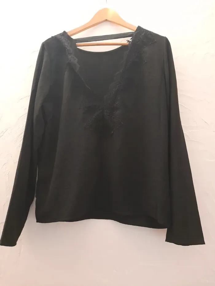 Blouse - photo numéro 2