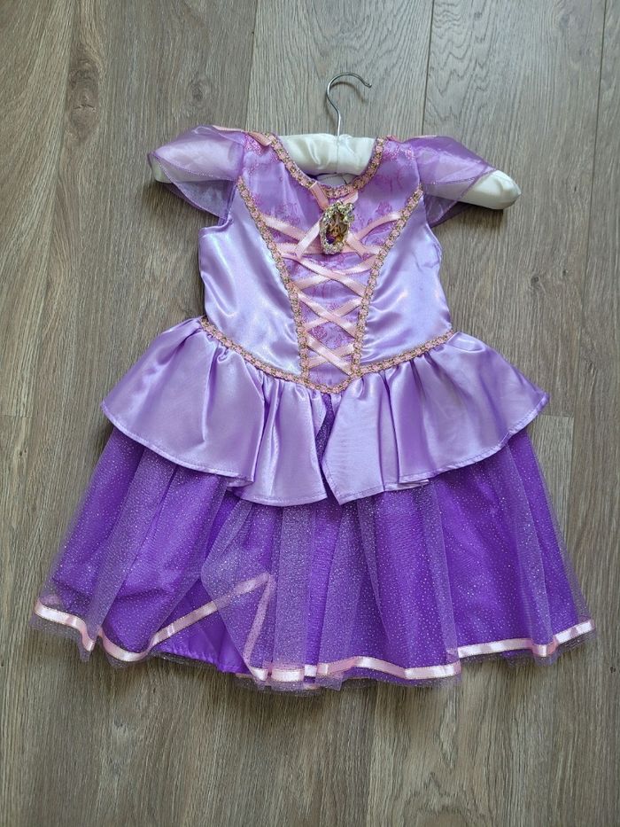Déguisement robe de princesse Raiponce