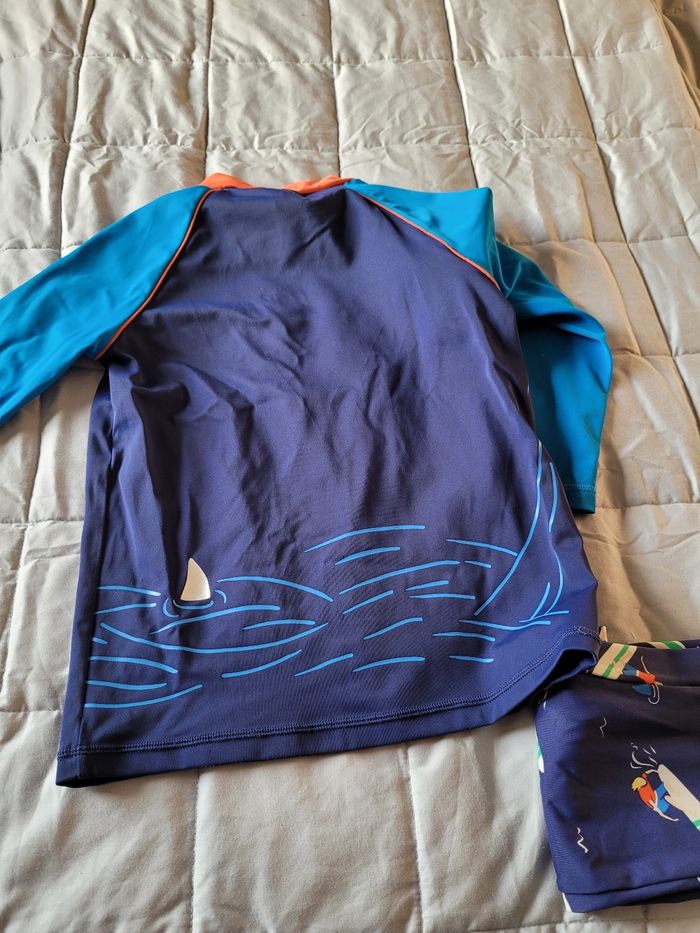 ensemble uv mini boden 8/9ans  (15e) - photo numéro 7