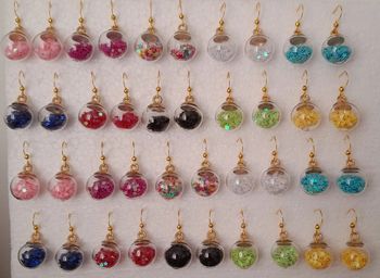 Lot de 20 paires de boucles d'oreilles de Noël boules en verre et paillettes étoiles
