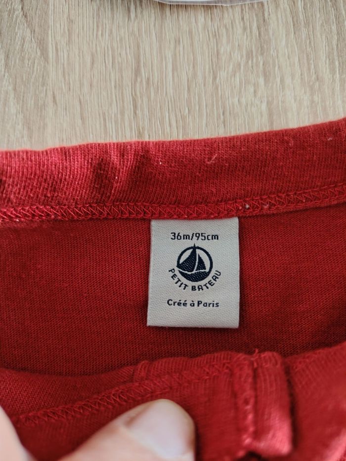 T-shirt Rouge bébé garçon 36mois petit bateau tbe - photo numéro 3