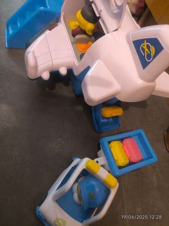 Avion Oxybul comme neuf