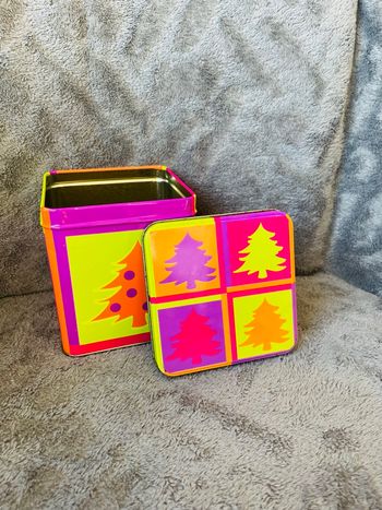 Boîte métal Yves rocher sapin Noël