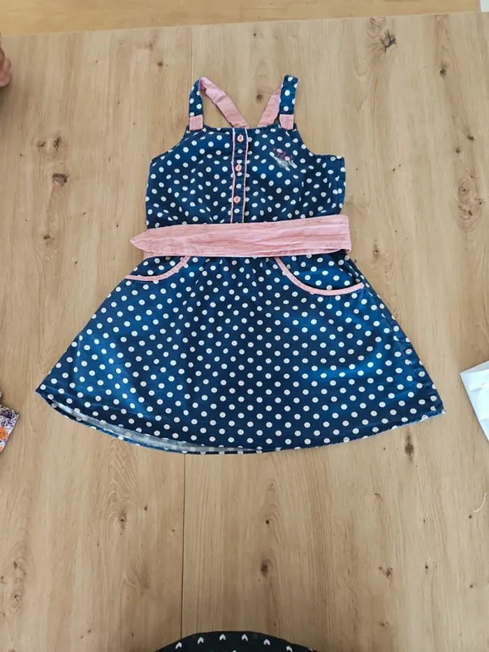Robe 8 ans