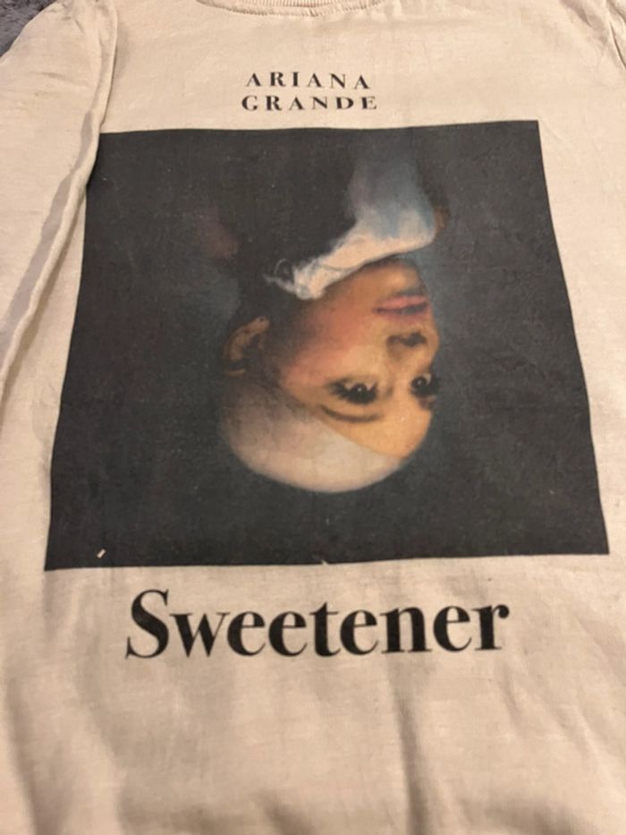 Sweat Ariana Grande taille M - photo numéro 2
