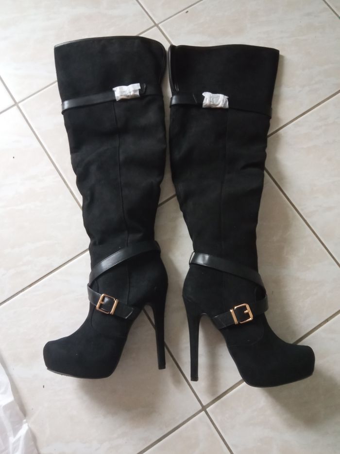 Très belles cuissardes