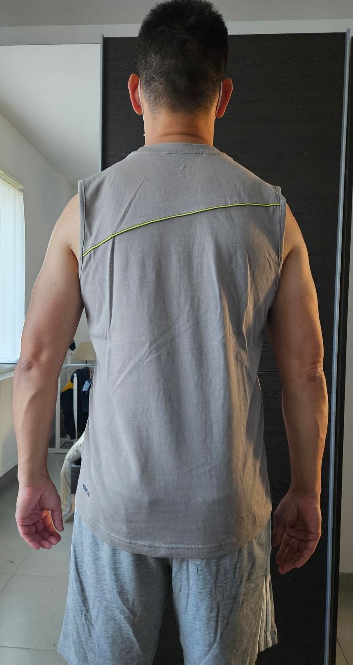 T-shirt sans manches ou marcel, de marque Puma - photo numéro 3