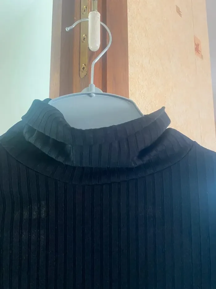 🖤 : Robe Moulante Dos Nu CLUBL – Élégance & Confort - photo numéro 3