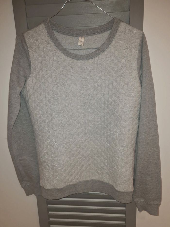 Pull gris - photo numéro 2