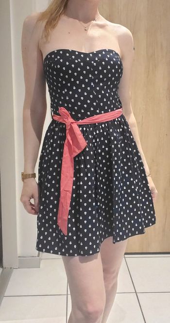 Jolie robe d'été patineuse sans bretelles bleu foncé