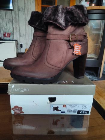 NEUF - bottines Brunes 41