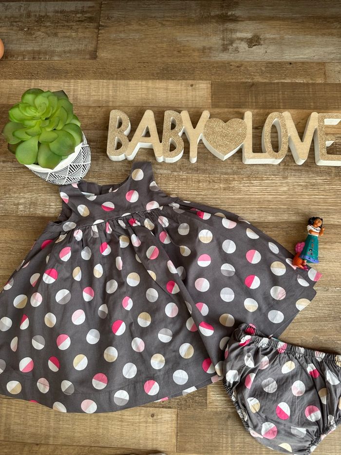 - Robe Obaibi - 3 mois - Très bon état