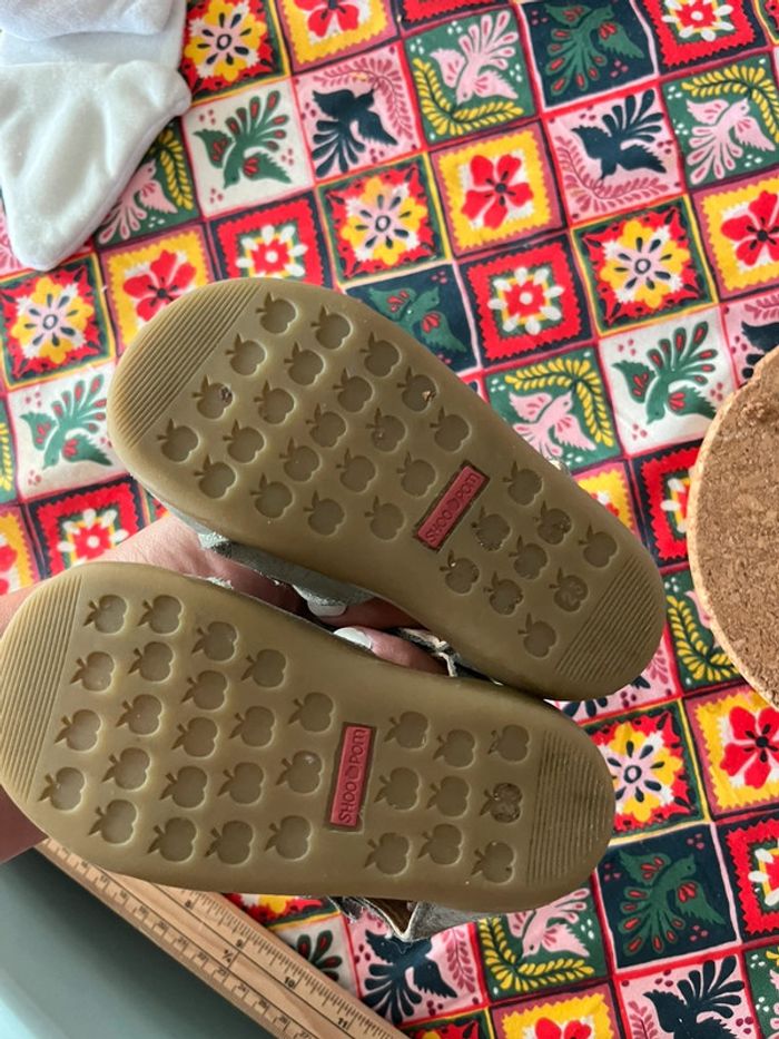 Chaussures sandales bout fermés - photo numéro 2