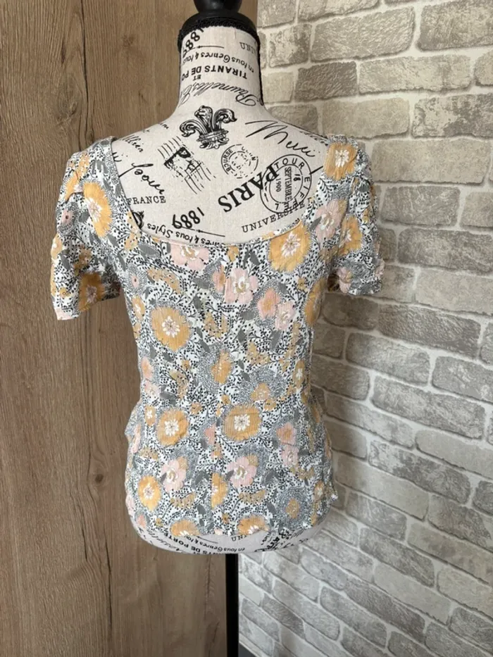 Blouse manche courte taille M - photo numéro 3