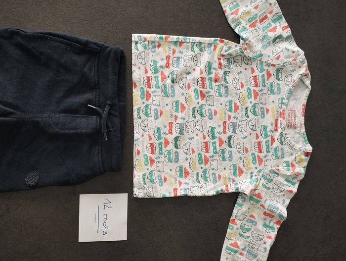 Ensemble t-shirt manches longues jogging taille 12 mois - photo numéro 2