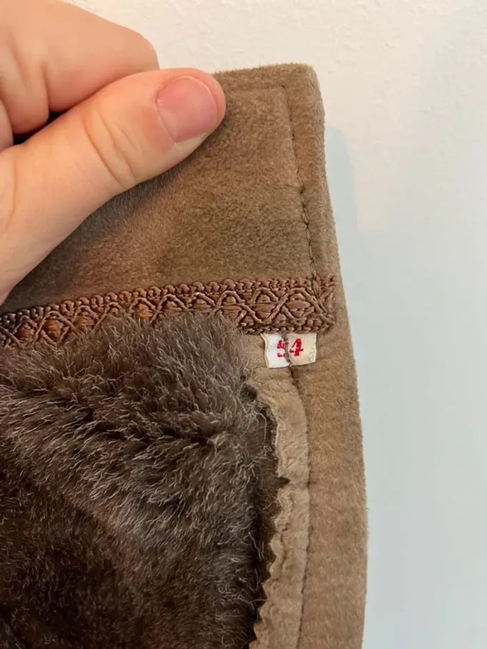 Manteau fausse peau retournée - photo numéro 6