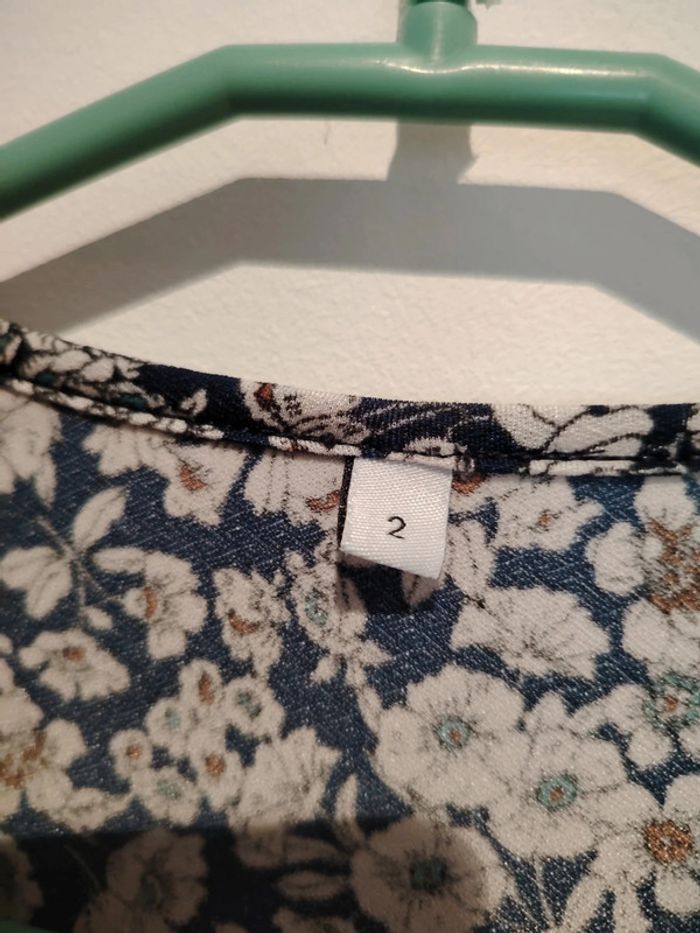 Blouse taille 2 - photo numéro 2
