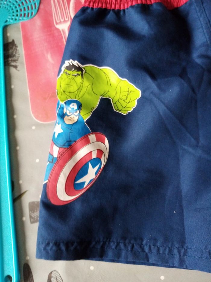Short de bain avengers 116/122 - photo numéro 6