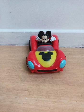 Voiture Mickey