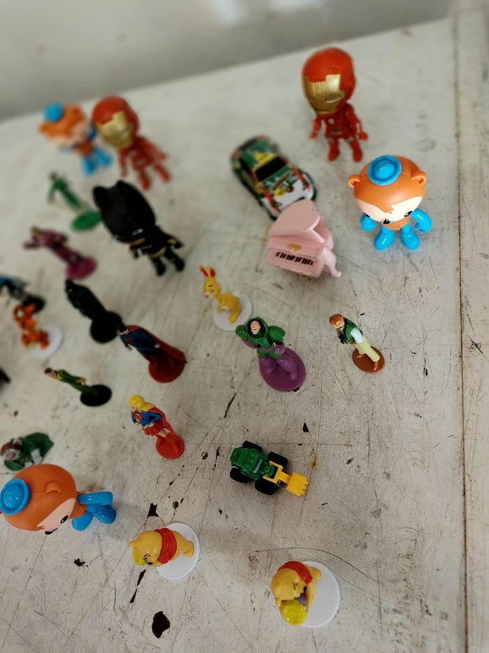 Jouets Avengers et d'autre