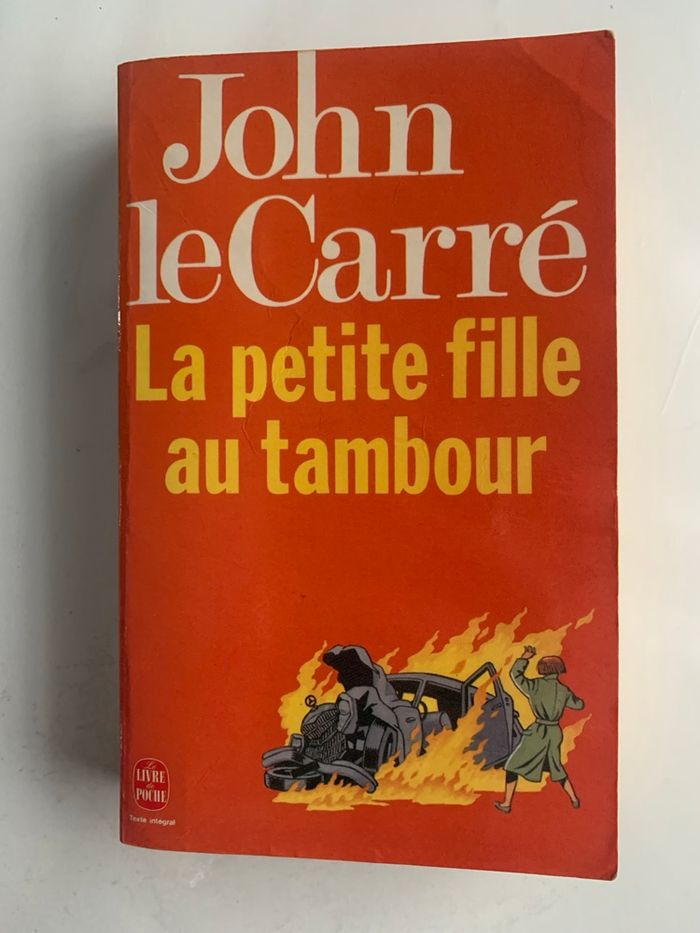 Livre: La petite fille au tambour