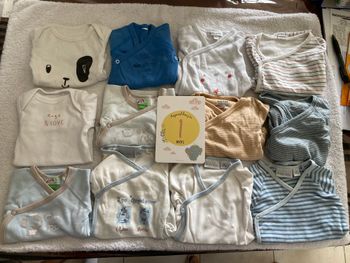 Lot de bodies 1 mois