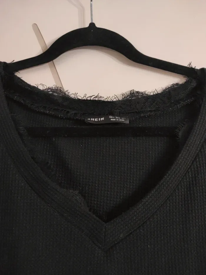Pull noir Shein taille S - photo numéro 2