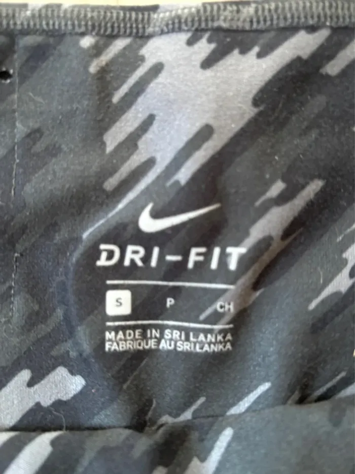 Legging de sport Nike taille S - photo numéro 5