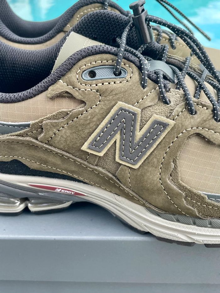 New balance 2002r protection pack kaki / olive - photo numéro 3