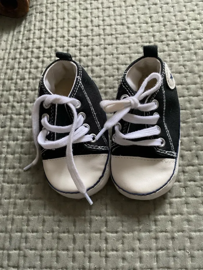 Chaussons bébé converse