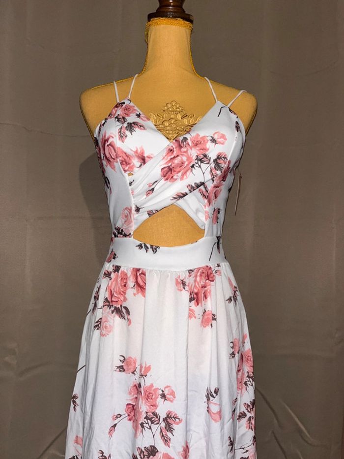 Magnifique robe longue fleurie fendue neuve - photo numéro 3