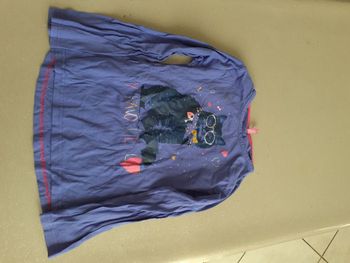 Tee shirt