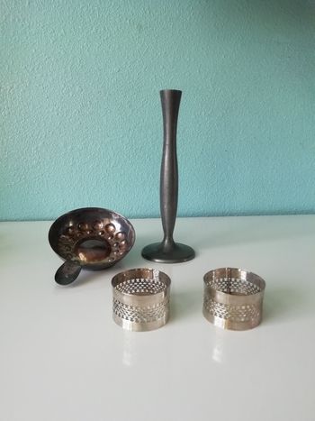 Lot vase  en étain et argenté