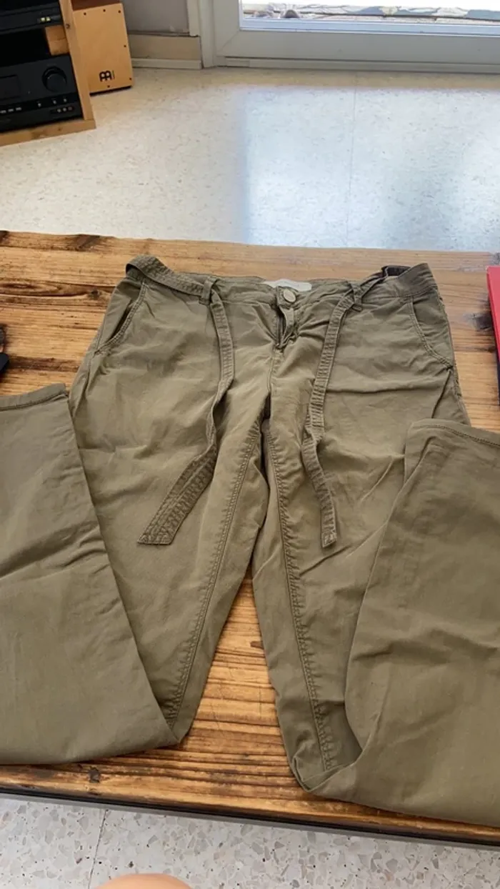 Pantalon tissus kaki 38