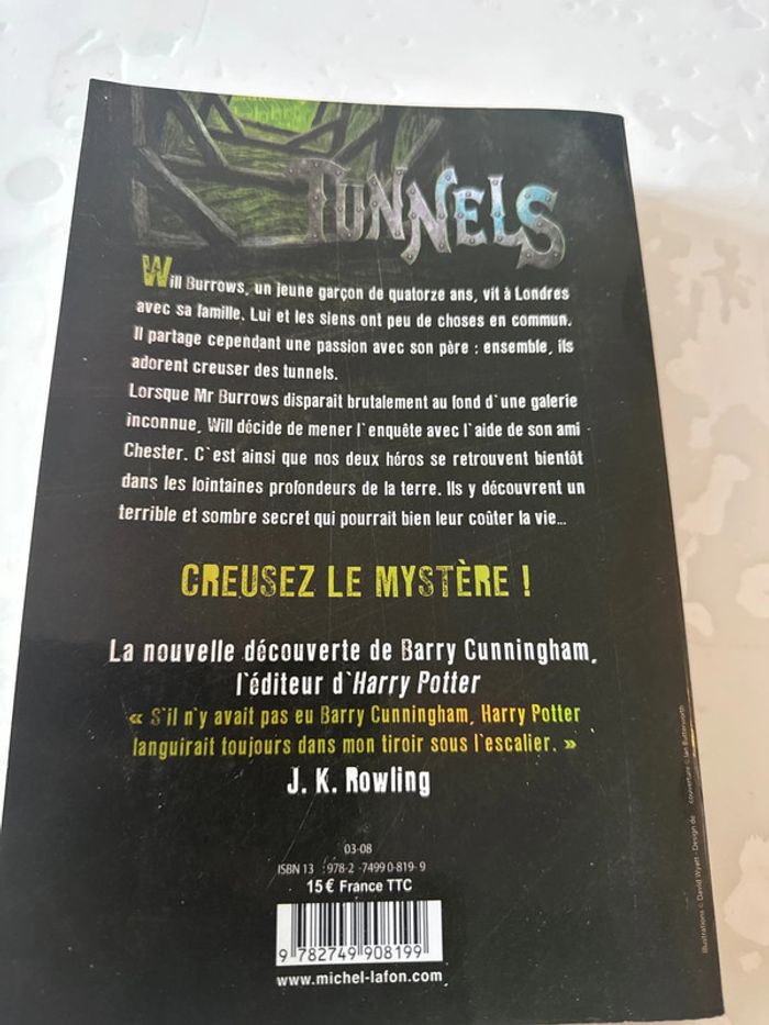Livre Tunnels - photo numéro 4