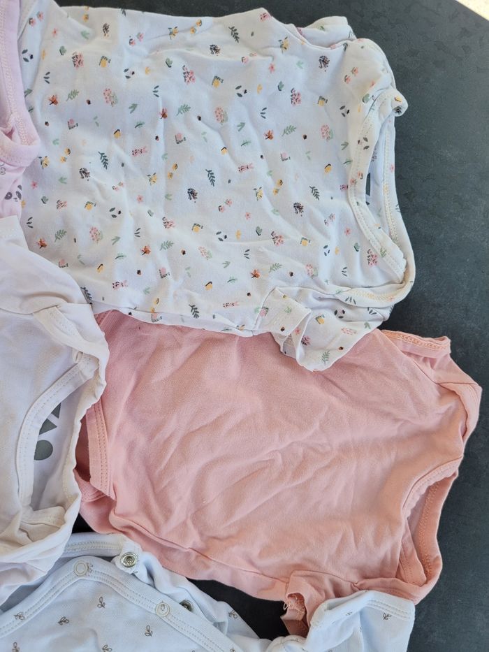 Bodies manches courtes 3 mois fille - photo numéro 2