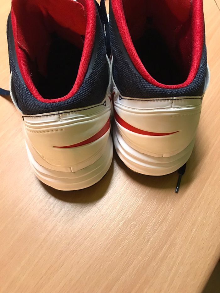 Basket blanc bleu rouge - photo numéro 4