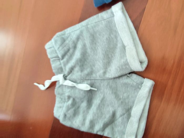 2 shorts 18mois - photo numéro 3