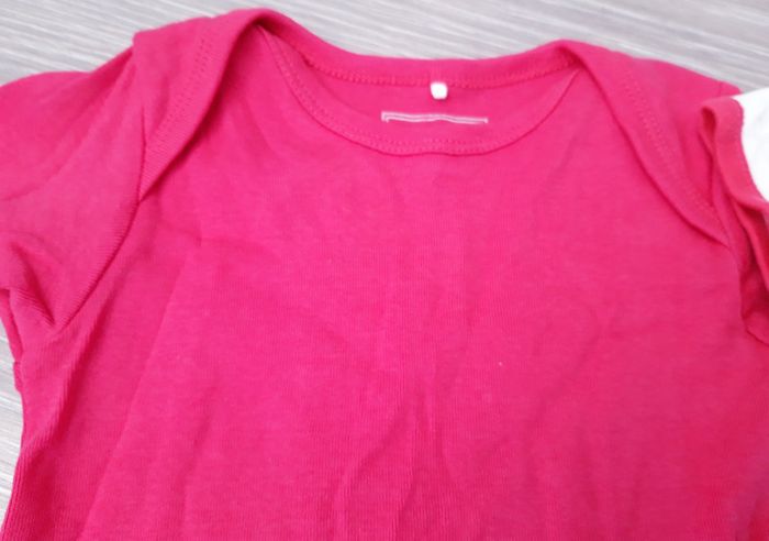 2 Bodies manches courtes fille 18-24 mois - photo numéro 2