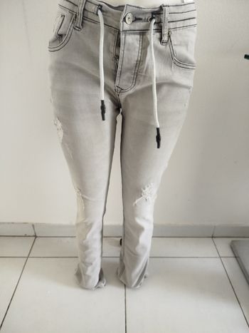 #kytie40homme. Pantalon jeans taille 40 